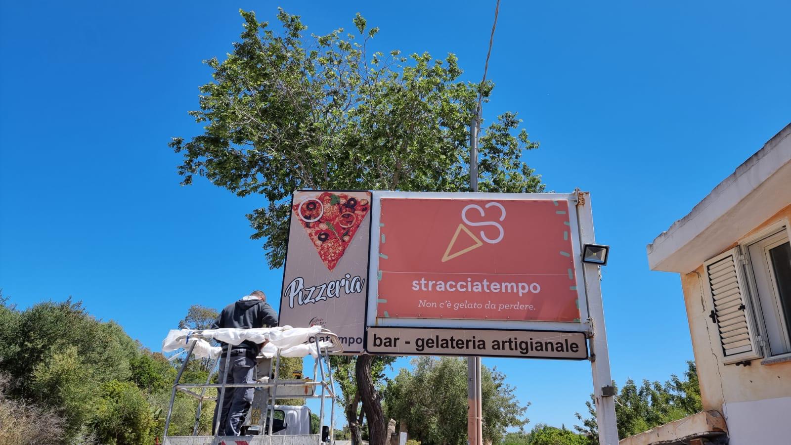 Insegna Luminosa Stracciatempo