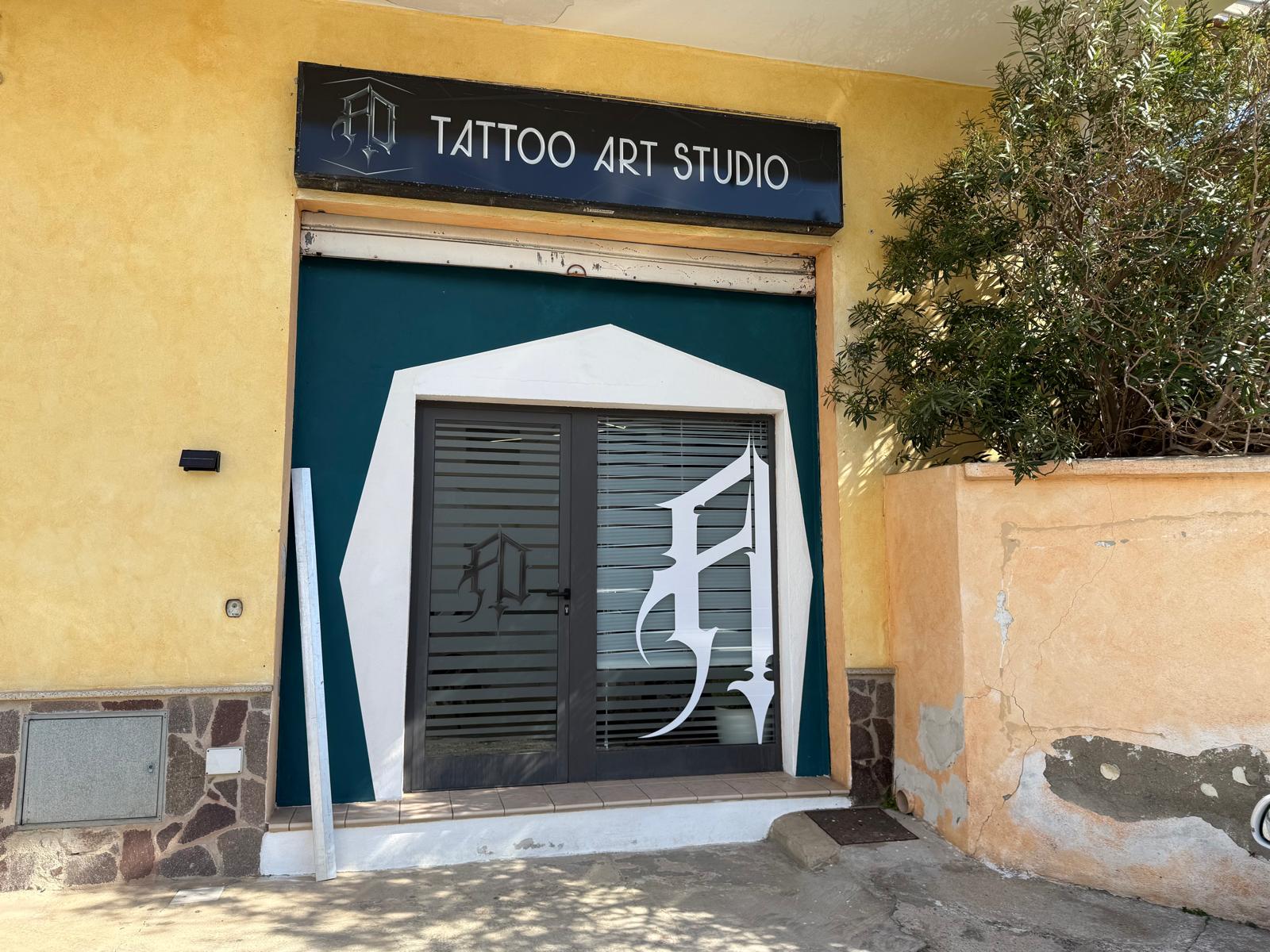 Insegna Luminosa Tattoo Art Studio